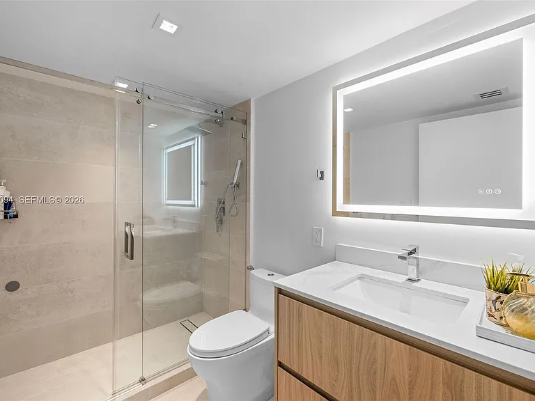 650 West Ave #908 — Photo 29