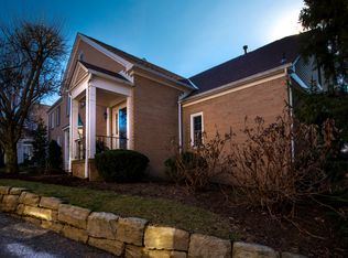 415 Royal Ct, Pittsburgh, PA 15234