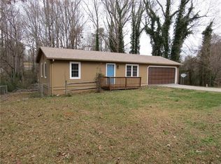 2620 Ladd Dr, Gainesville, GA 30506