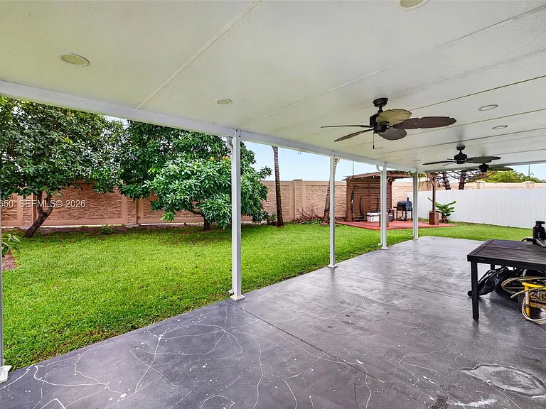 1710 SW 83rd Ter — Photo 33