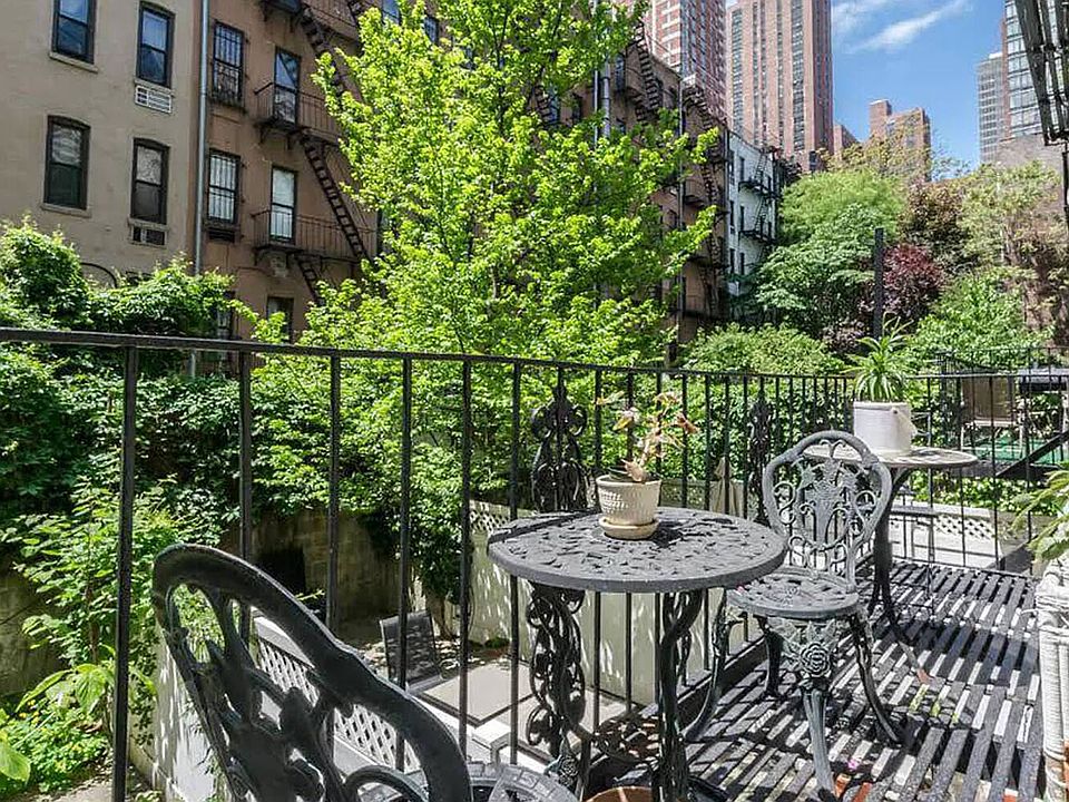 1st image of 330 E 93rd St APT 1C