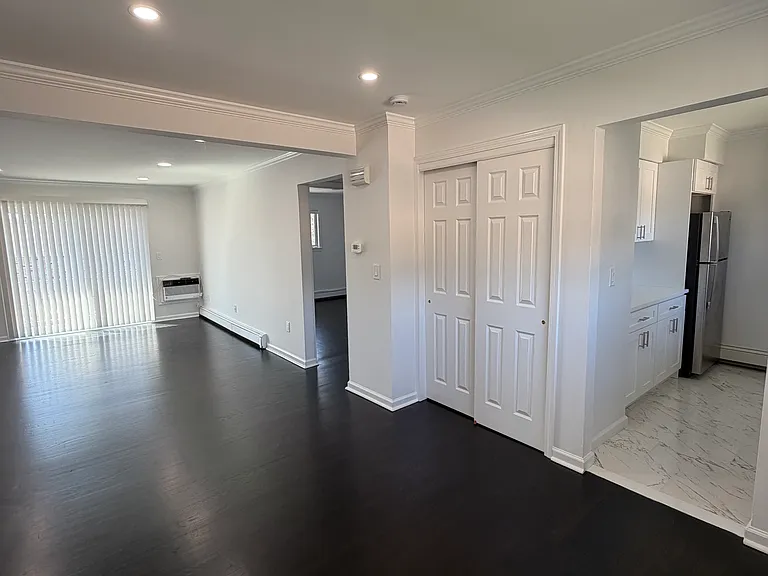 14 Central Dr #5 — Photo 17