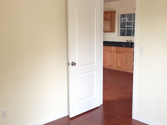 4th image of 519 Napa St APT E