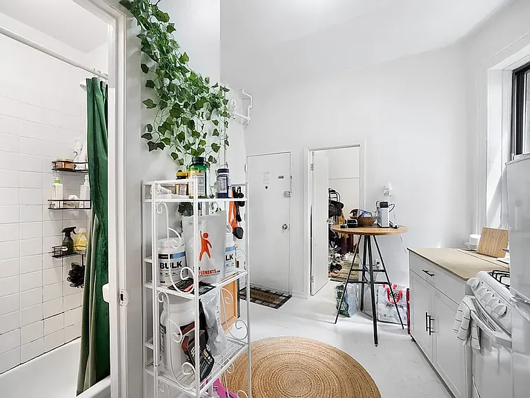 11 Stanton St #3D — Photo 6