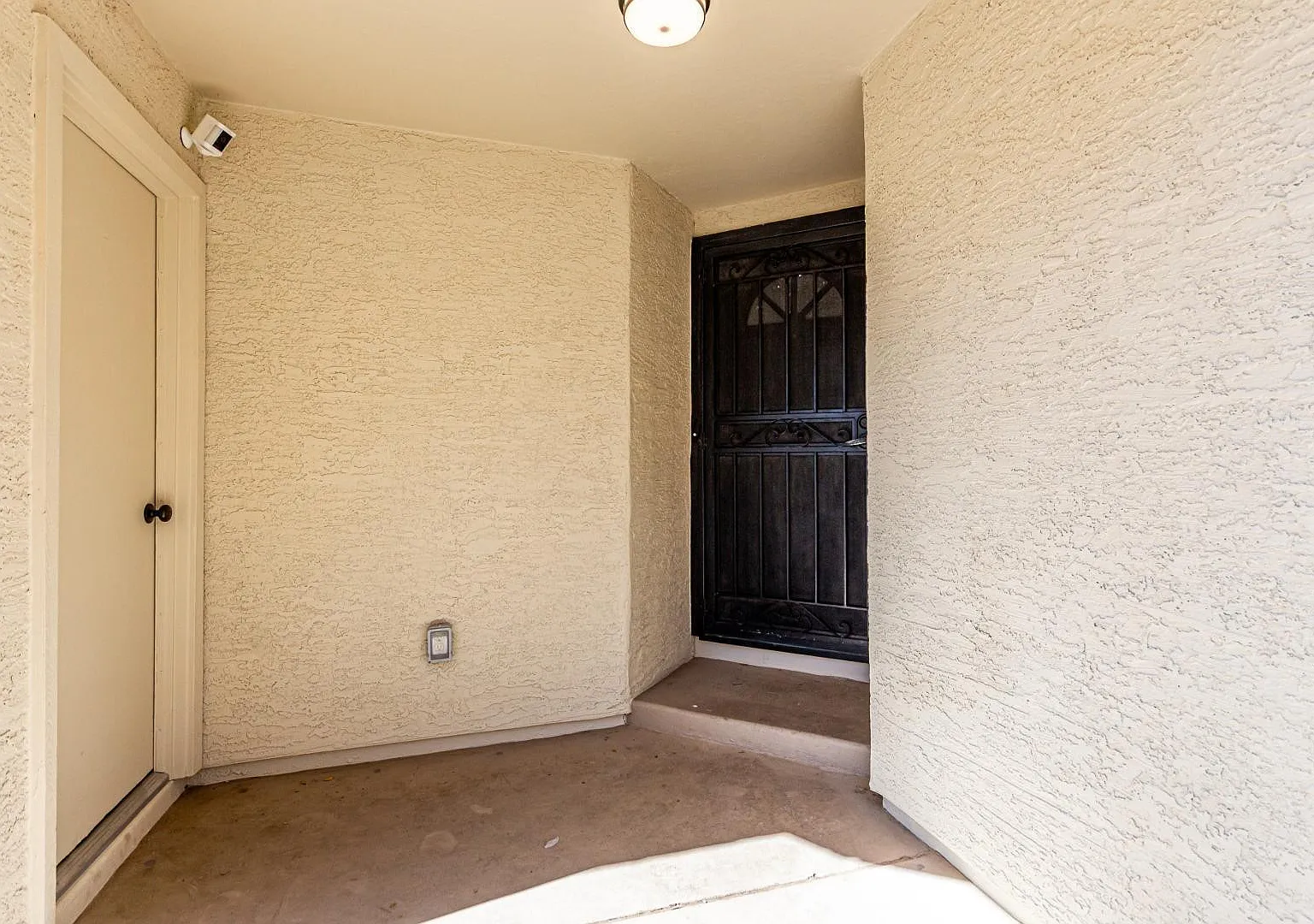 3 bed, 2.5 bath, 1739 sqft, $2,550 — Photo 4