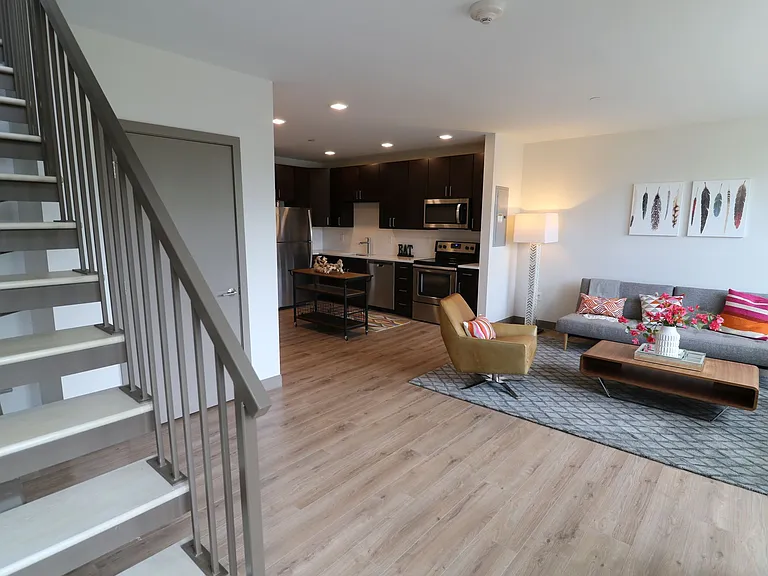 81 Arch Street — Photo 5