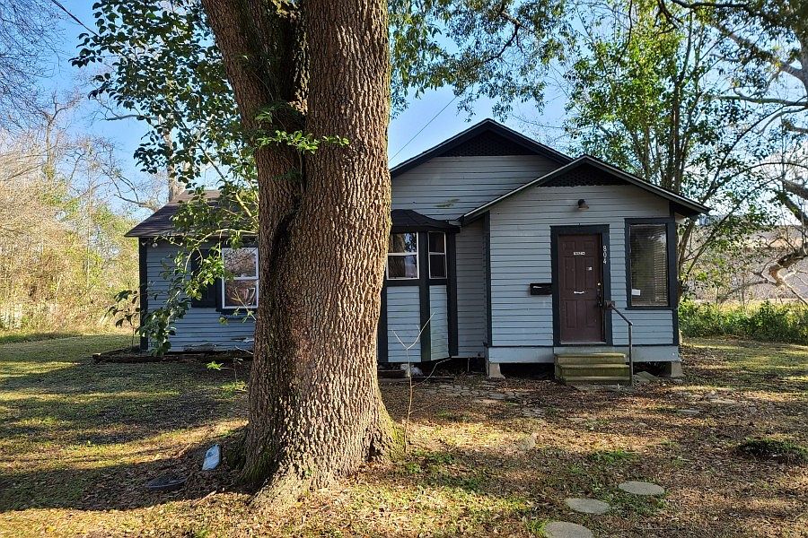 1st image of 804 N Felix Ave