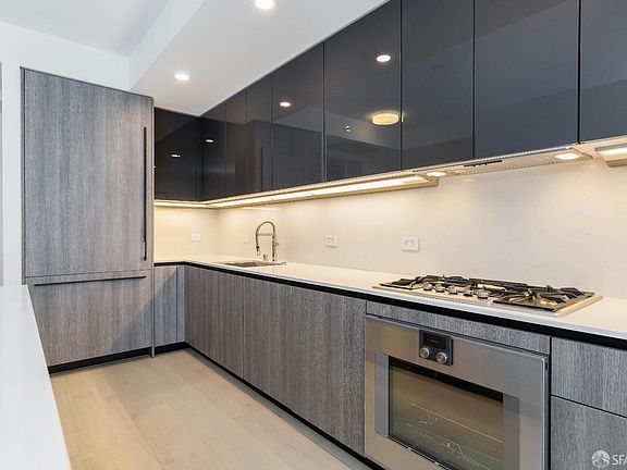 3rd image of 201 Folsom St APT 10B