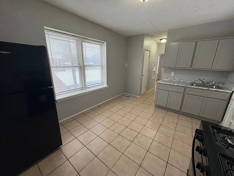 3440 Delor St — Photo 52