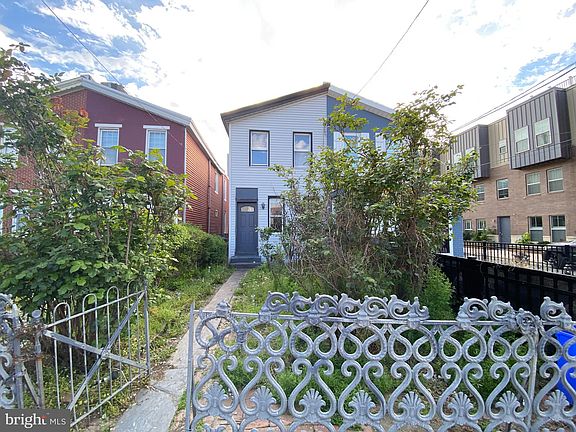 2nd image of 1723 E Moyamensing Ave