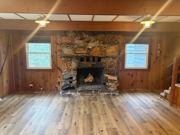 2425 Oak Dr — Photo 9