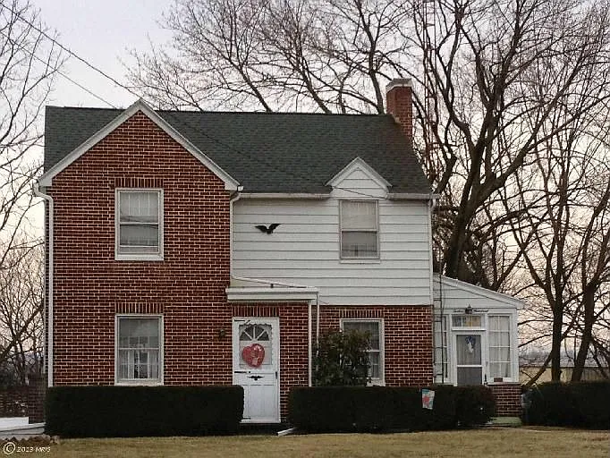 1200 S Main St photo 1