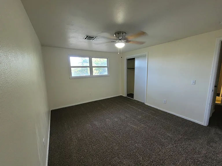 Upstairs bedroom #2