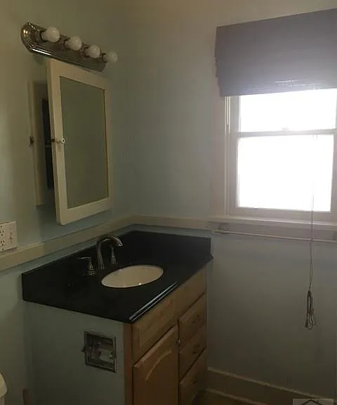 521 Brown Ave — Photo 8