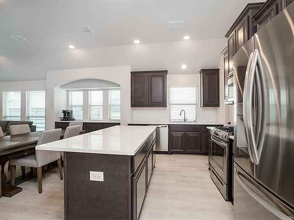 2nd image of 7428 Wispy Willow Ln