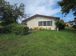4000 NW Woodside Dr #1, Pompano Beach, FL 33065