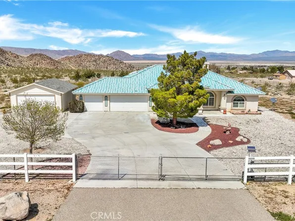 32332 Agate Rd, Lucerne Valley, CA 92356