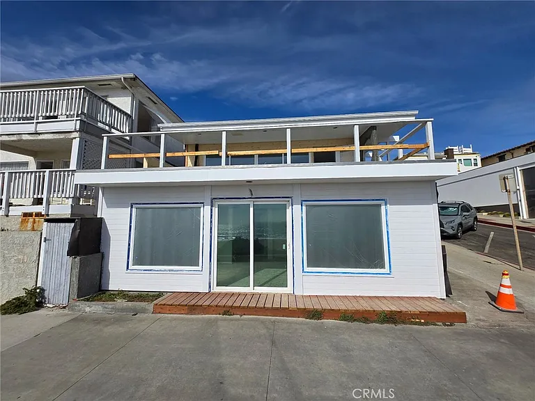3600 The Strand #A — Photo 8