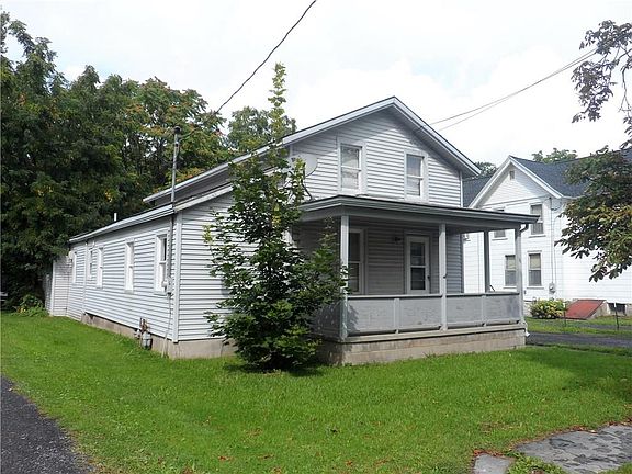 2nd image of 16 Barker St