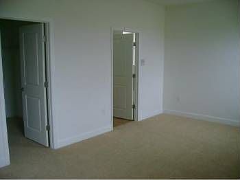4th image of 2800 Polson Dr