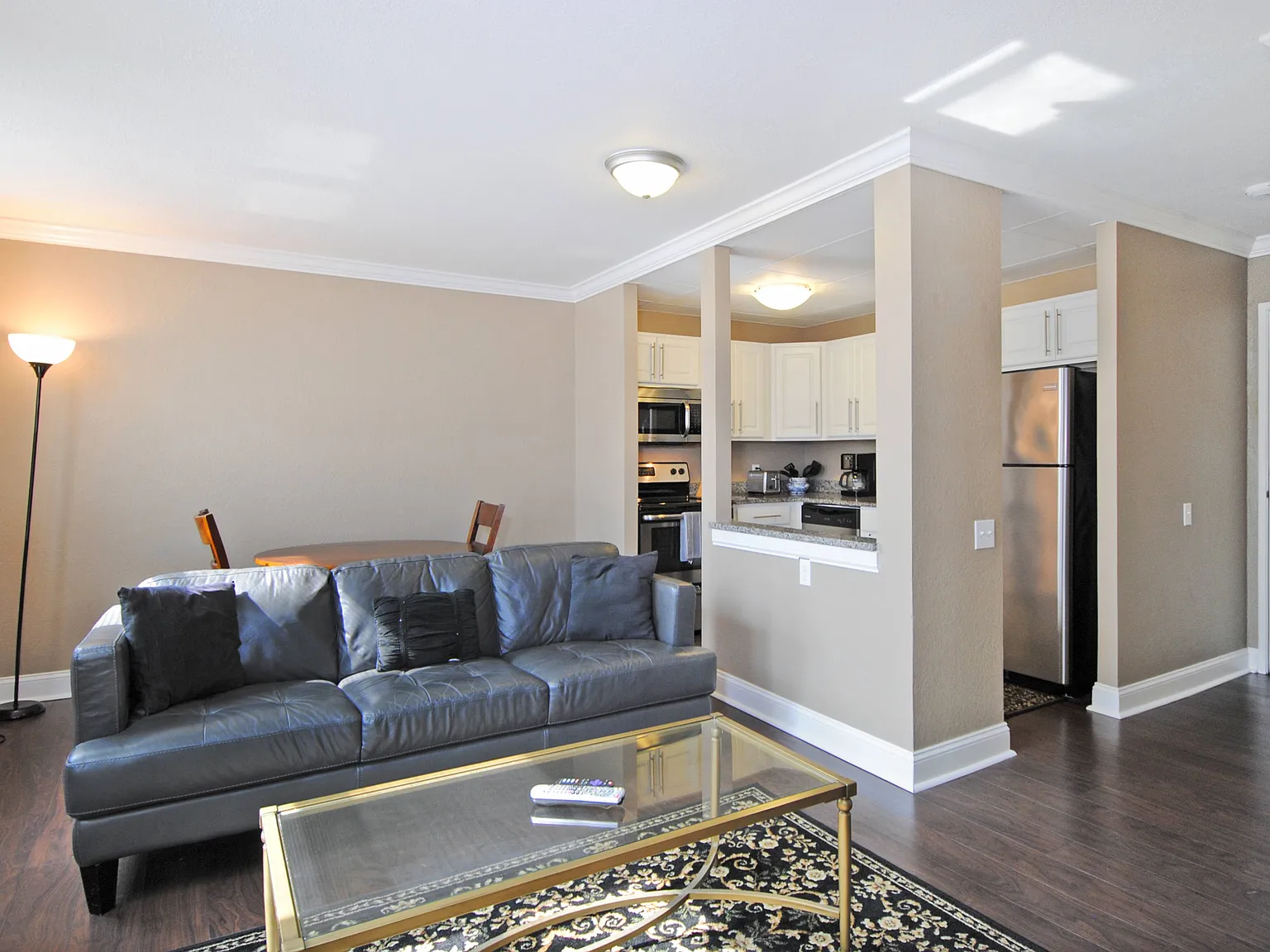 Bancroft Luxury Apartments — Photo 2
