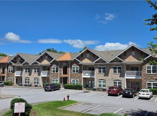 190 Eli Hartley Dr APT 104, Boone, NC 28607