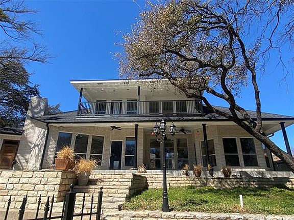 4th image of 219 Granada Calle St