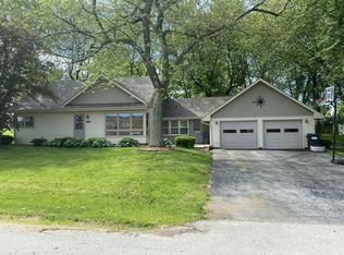 544 Hodges St, Beecher, IL 60401
