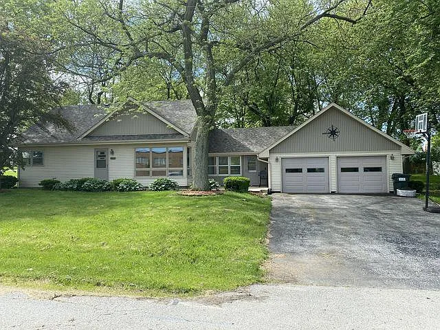 544 Hodges St photo 1