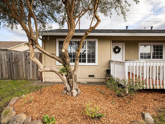 2nd image of 1724 Moclips Drive