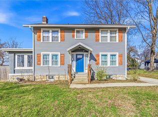 5978 Blue Hills Rd, Kansas City, MO 64110