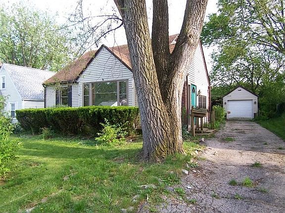 2nd image of 236 Ashwood Ave