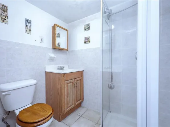 1722 70th Street image 25 of 28