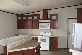 2nd image of 2901 Cardinal Dr