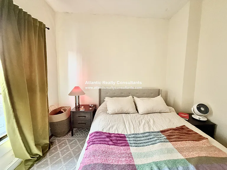 337 Beacon St #9 — Photo 7