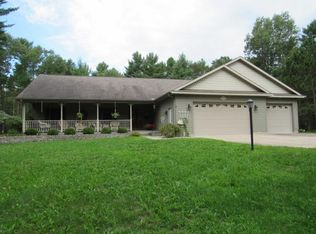 6673 Roanoak Rd, Oscoda, MI 48750