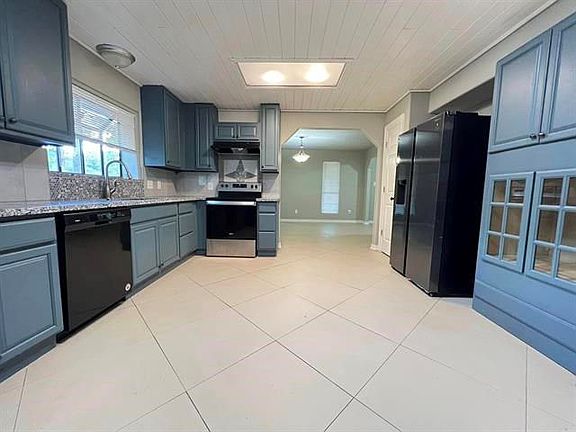 5th image of 123 Pinehurst Dr
