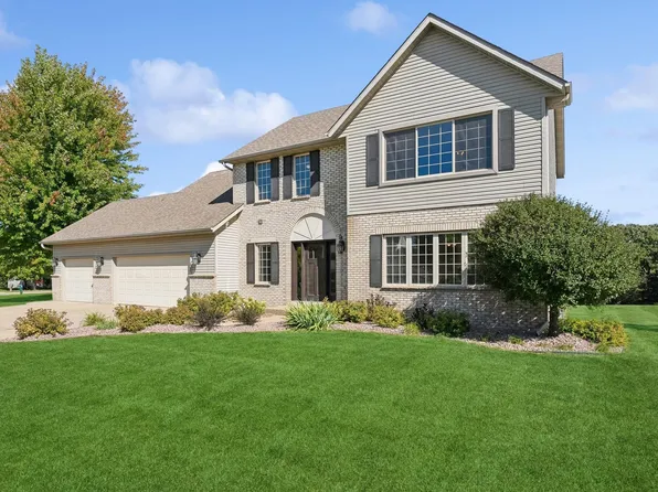 3018 Rosemary Ln NE, Rochester, MN 55906