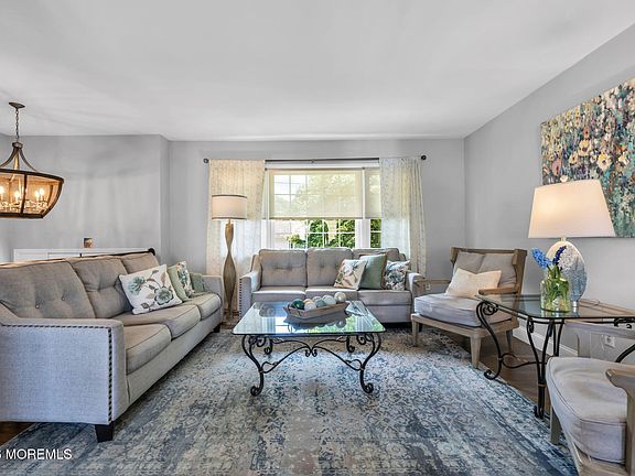 2nd image of 1610 Myrtle Avenue