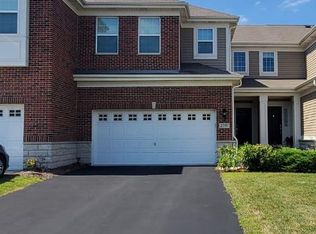 2747 Blakely Ln, Naperville, IL 60540