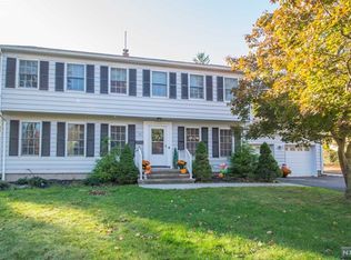 54 Crescent Ave, Waldwick, NJ 07463