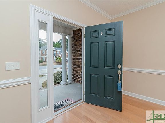 5th image of 216 Pink Dogwood Ln