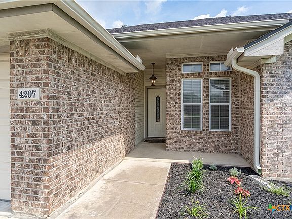 4th image of 4207 Bluestem Ln