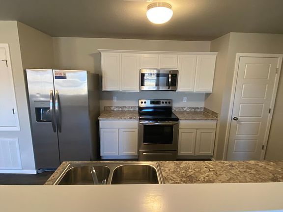 5th image of 503B W Loren Dr