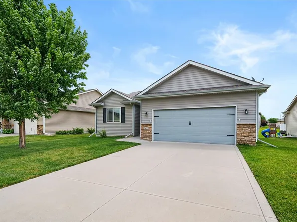 2417 NE Ewing Ct, Grimes, IA 50111