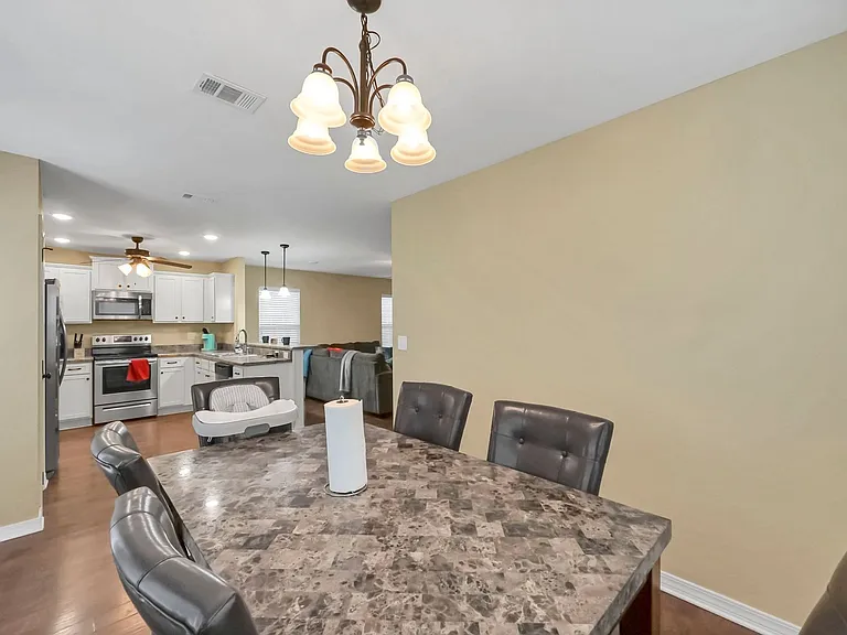 220 Wainwright Dr — Photo 21