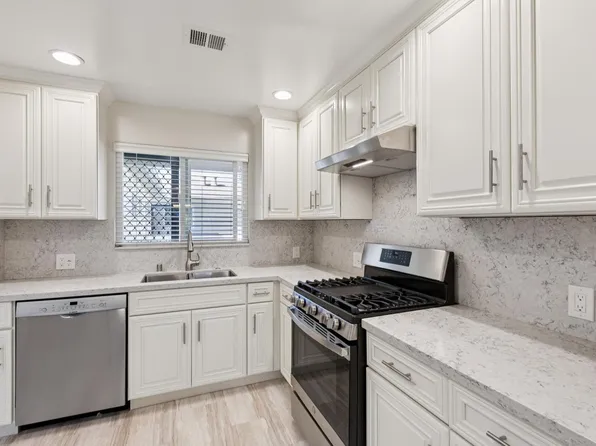 854 University Ave #854, Palo Alto, CA 94301