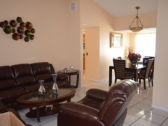 3rd image of 10101 Hickory Hollow Ct