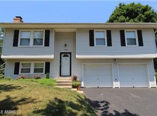 1908 Foxhound Ct, Severn, MD 21144