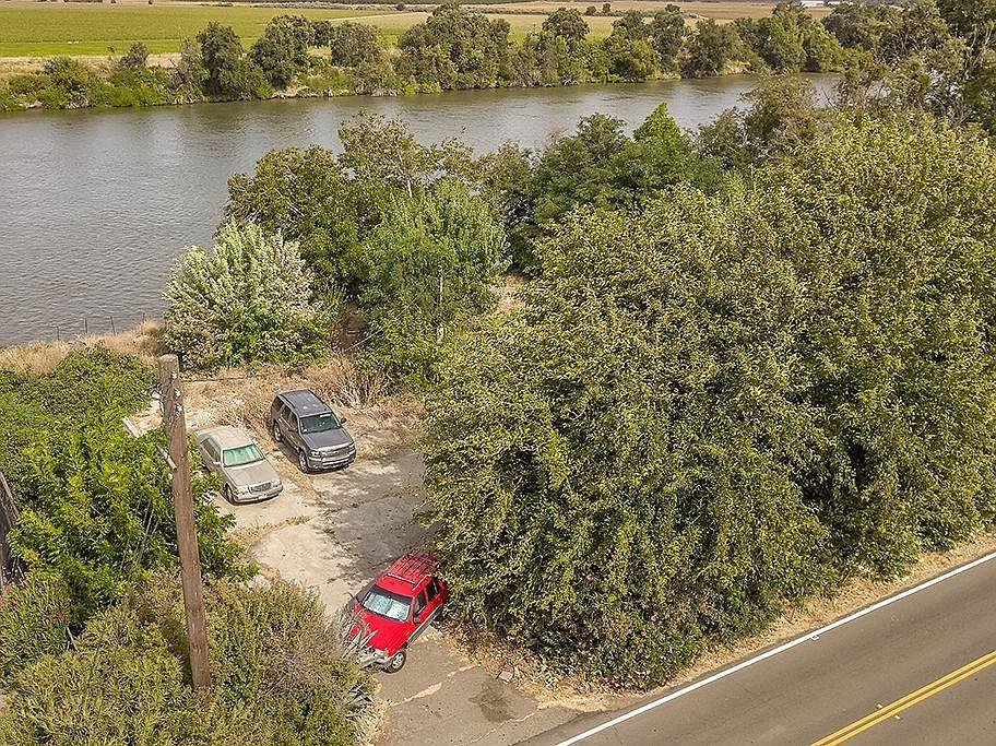 2nd image of 7911 Garden Hwy